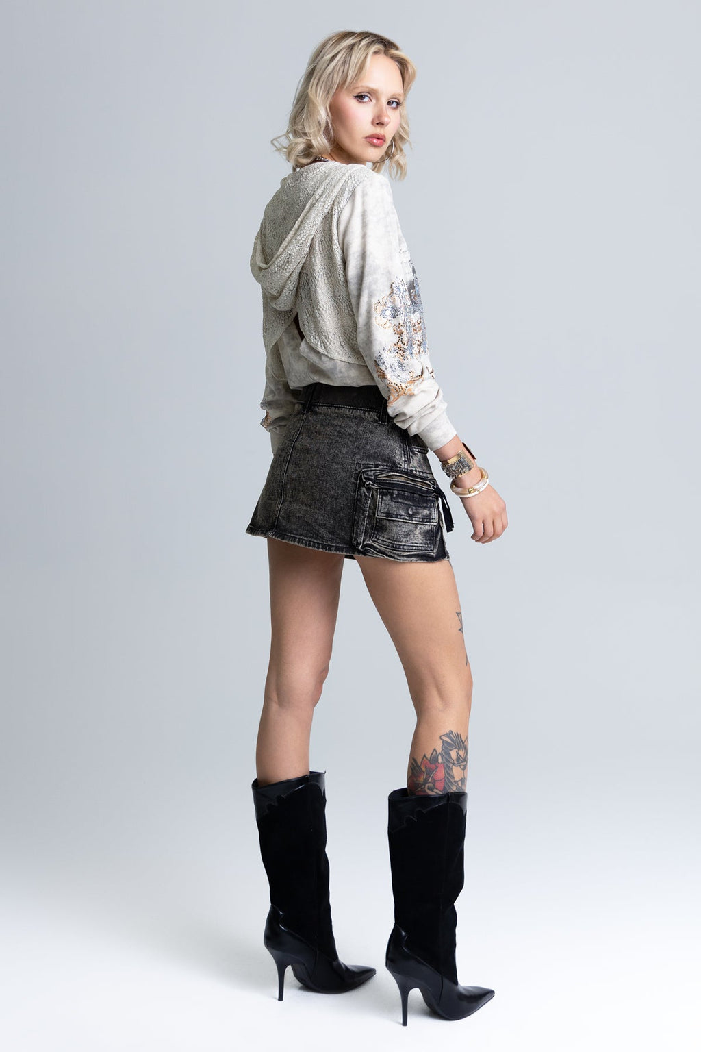 Huda Low Rise Cargo Skirt