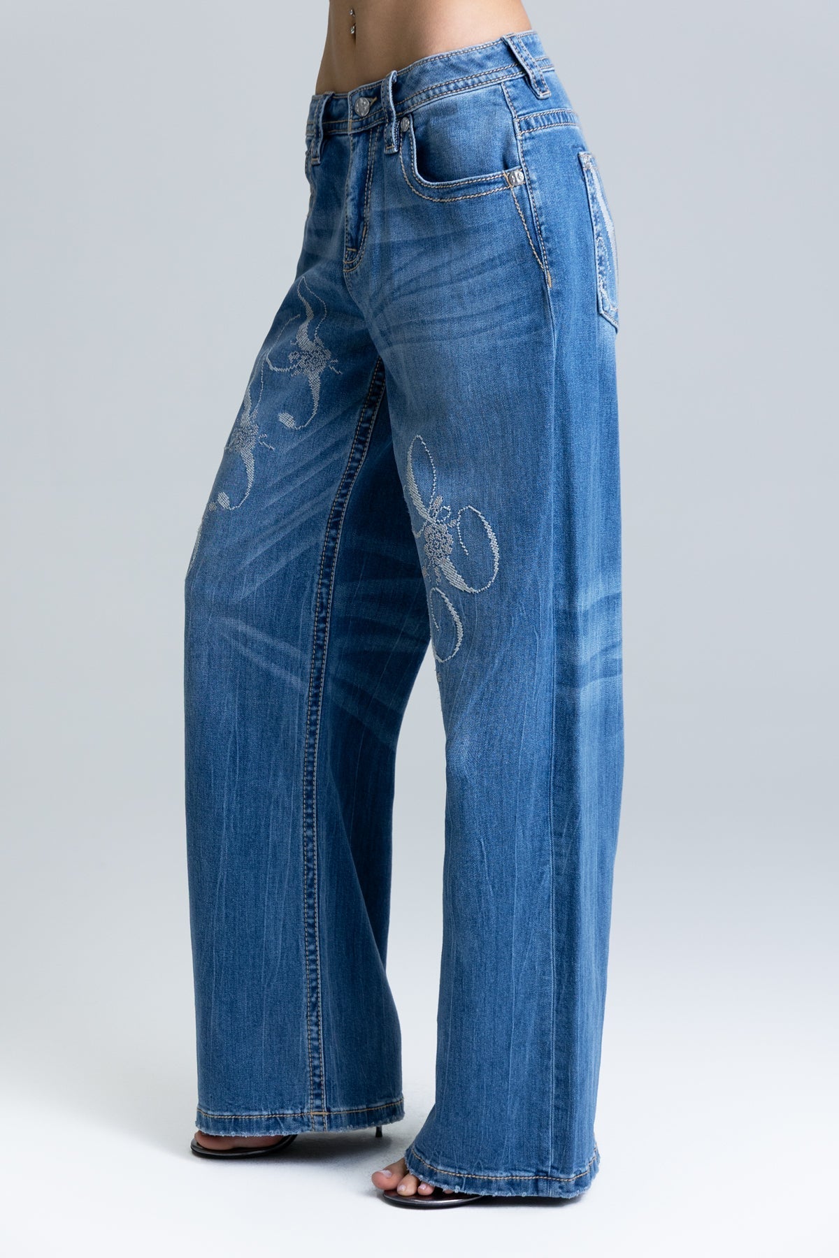 Veil Super Baggy Wide Jeans