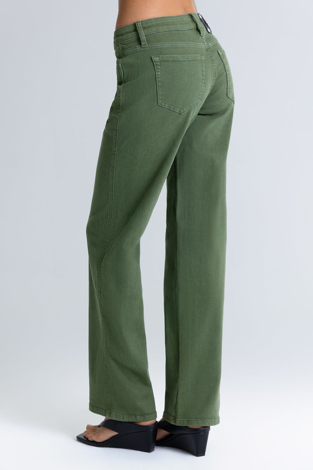 Sylvia Slim Wide