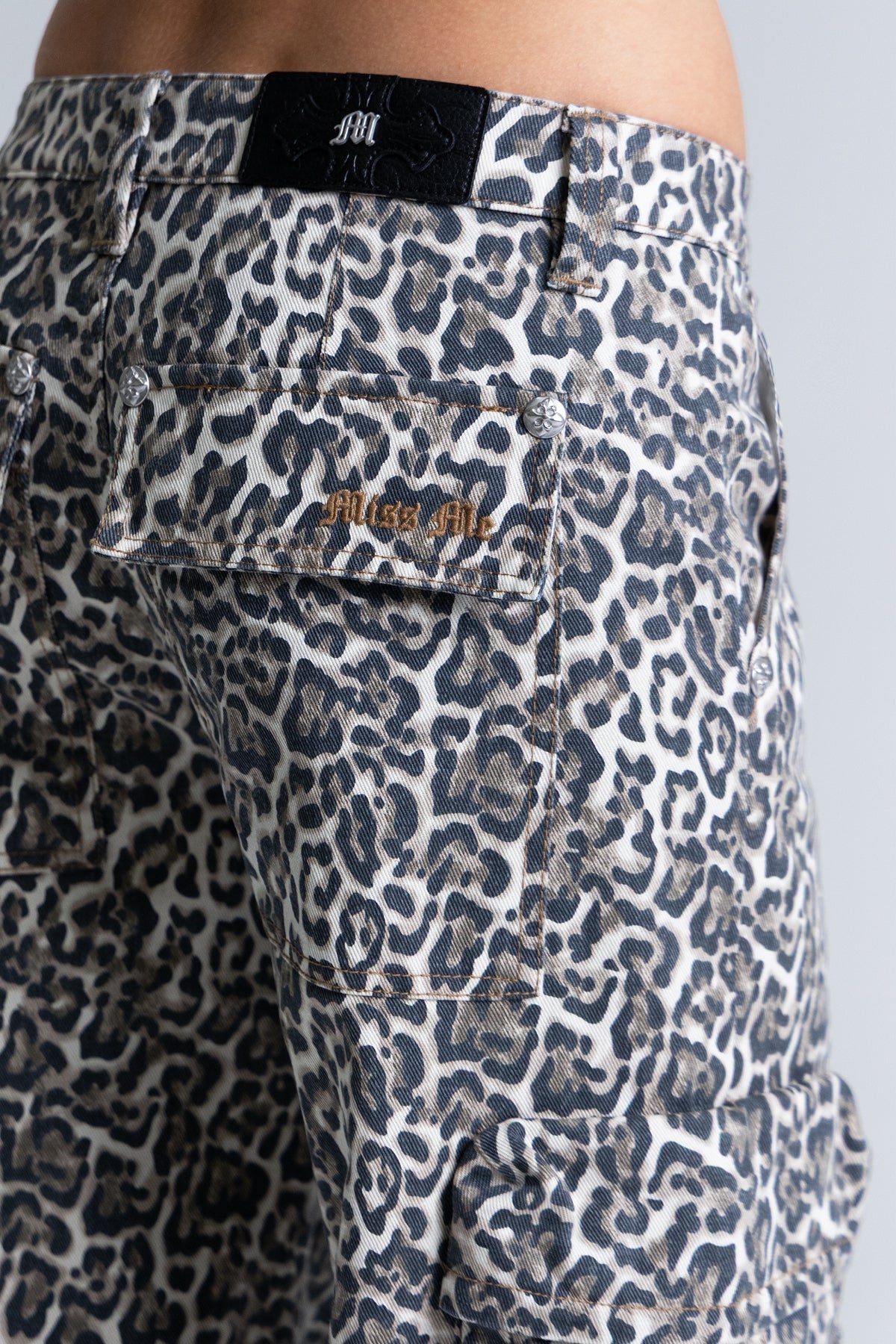 Cambria Leopard Cargo
