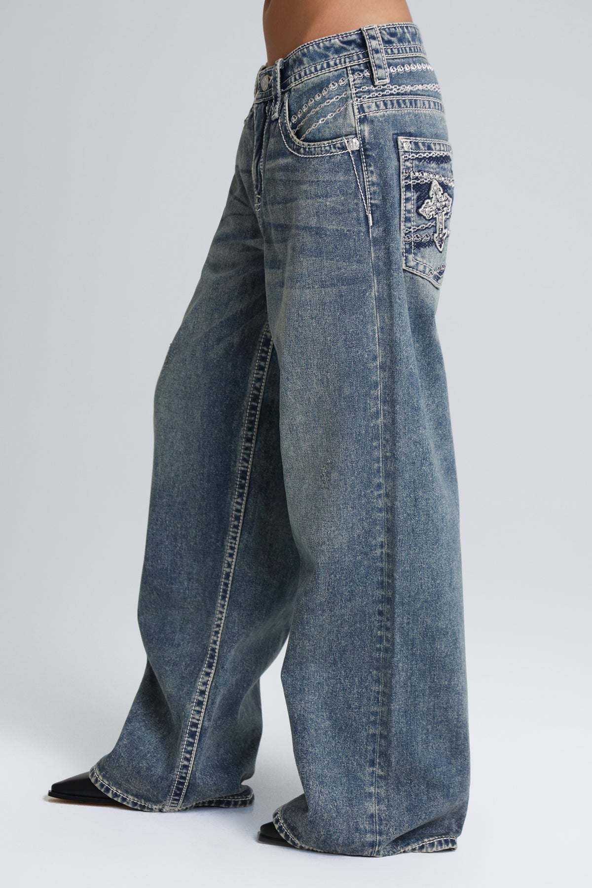 Chamber Low Rise Baggy Jeans