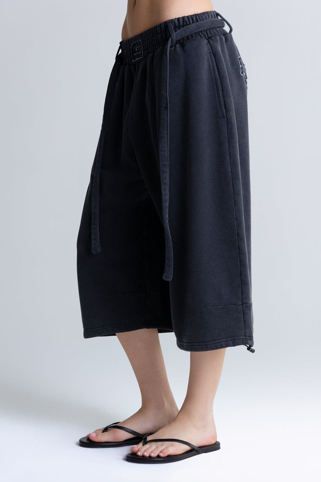 Mile High Baggy Capri