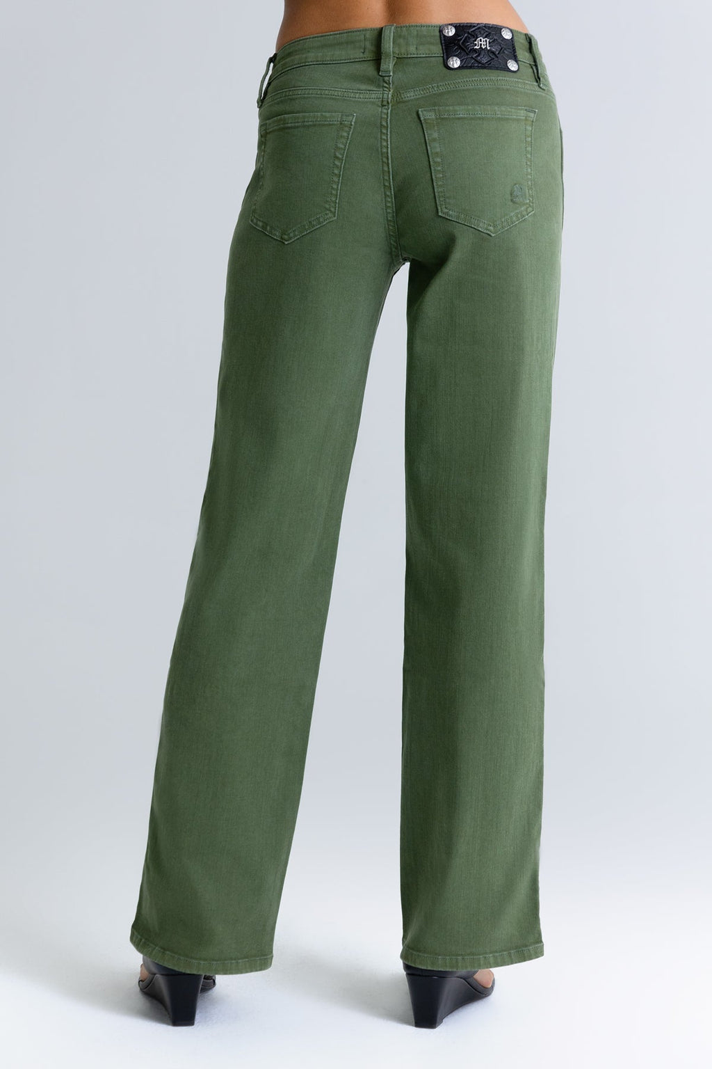 Sylvia Slim Wide
