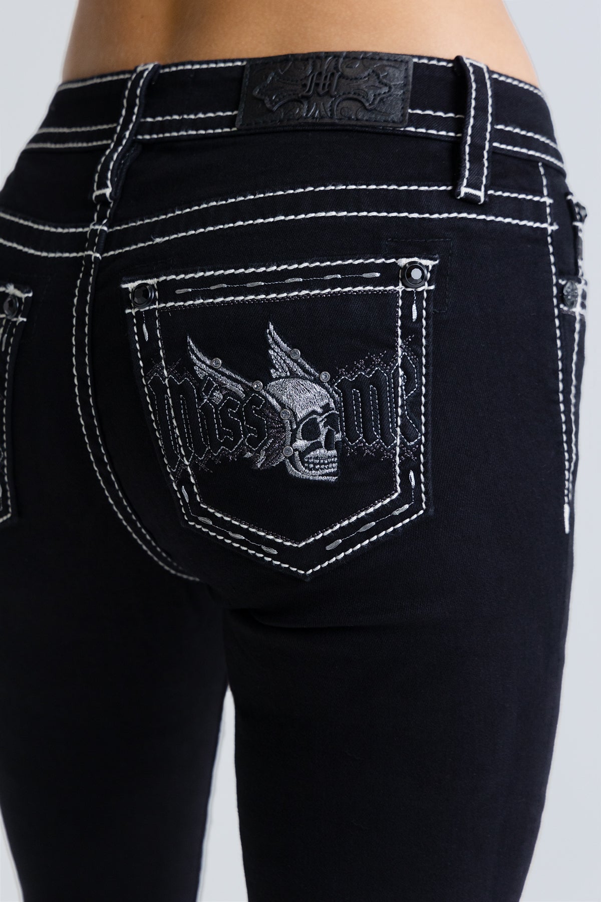 Xander Bootcut Jeans