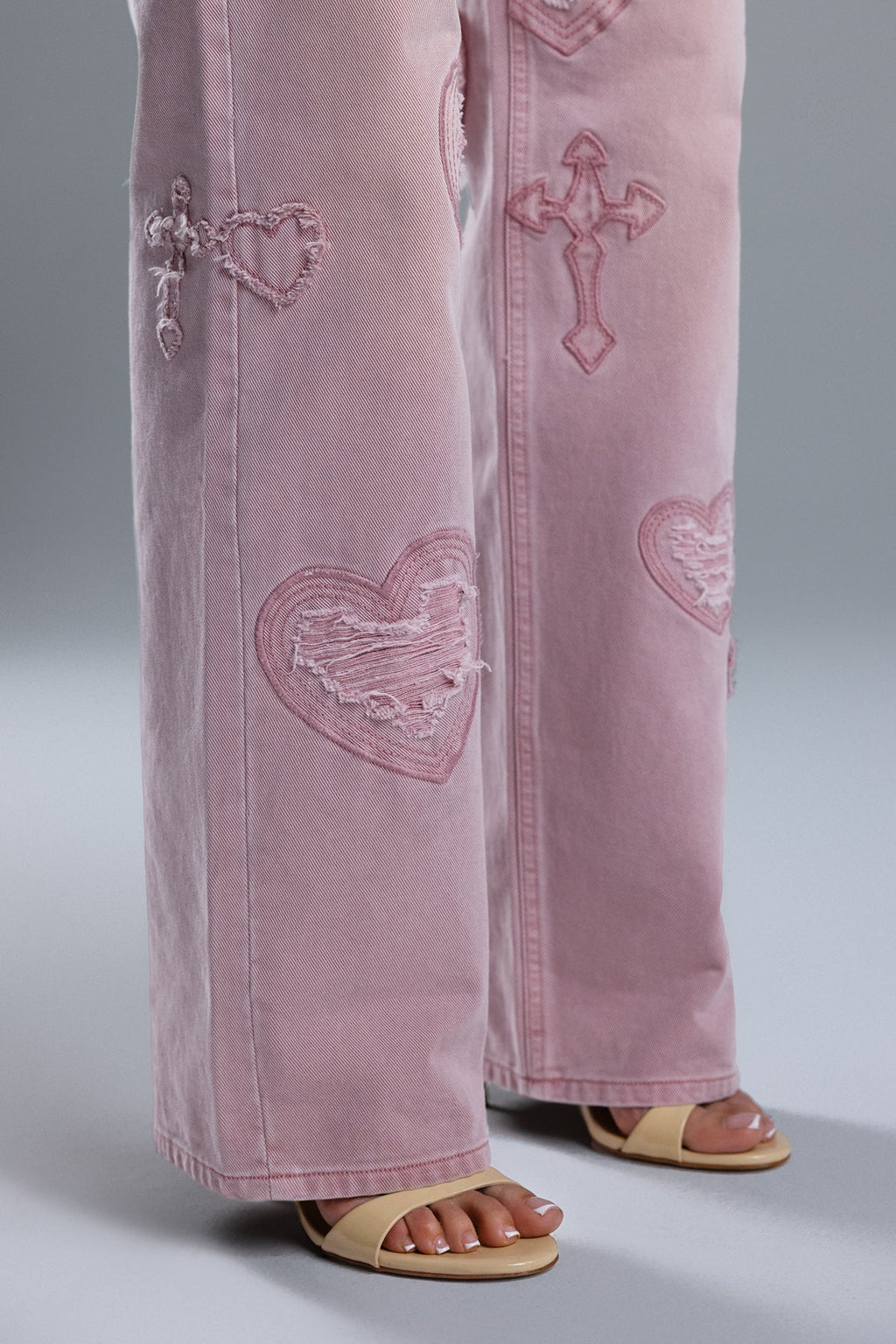 Aryanna Heart Cross Slim Wide