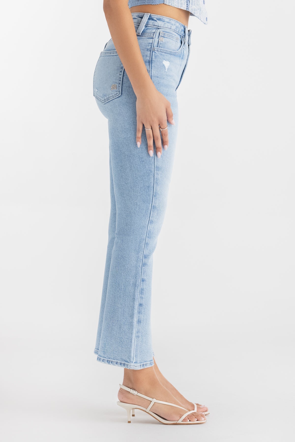Livia Flare Crop