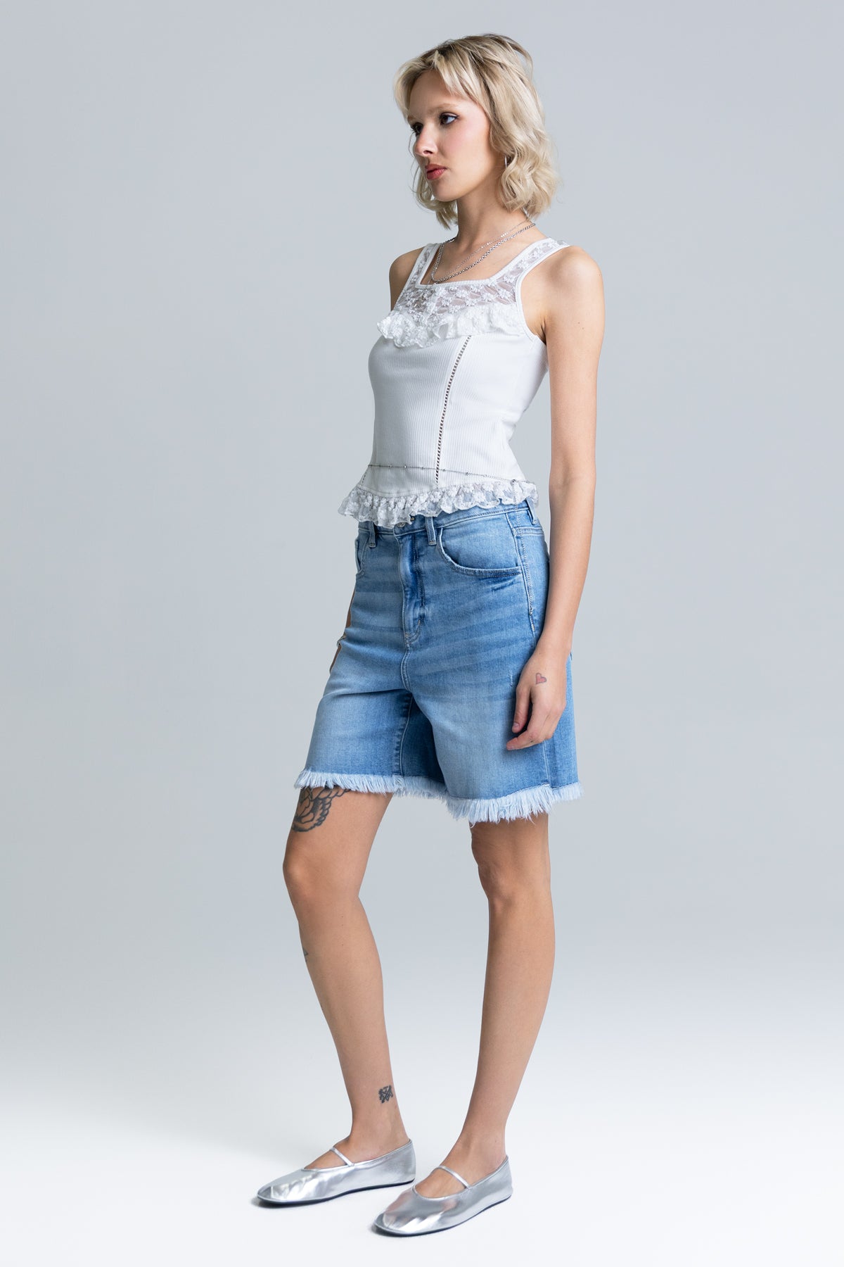 Troye Bermudas