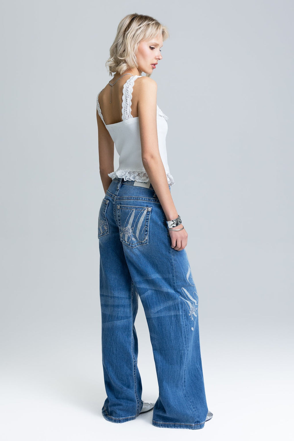 Veil Super Baggy Wide Jeans