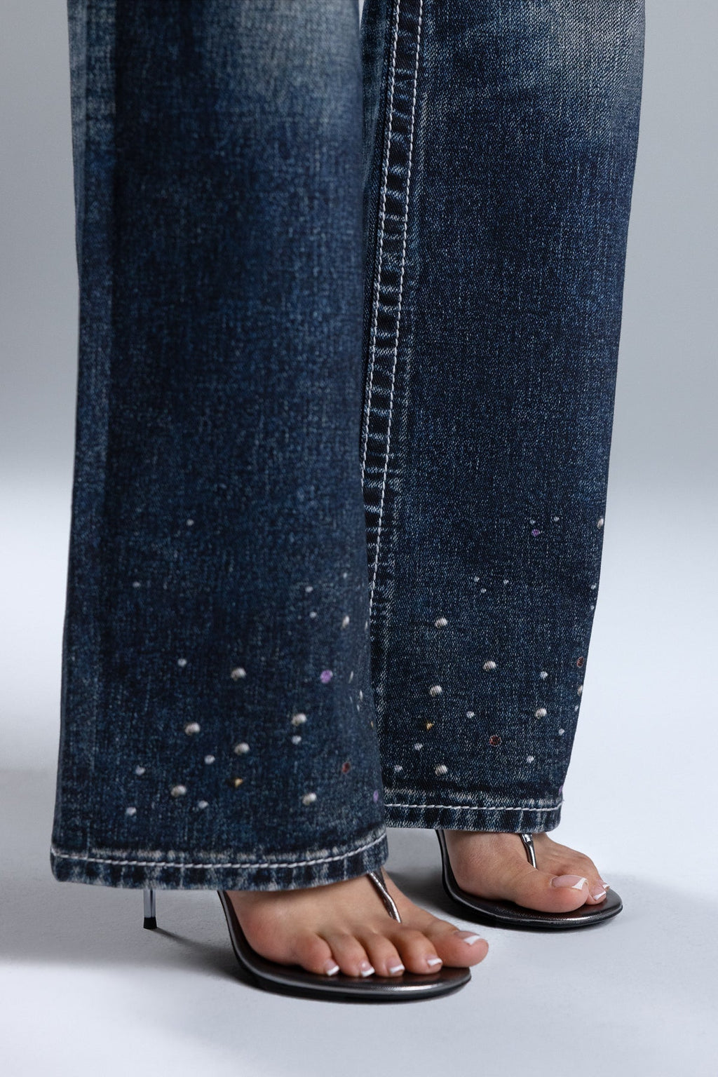 Breya Graphic Slim Wide