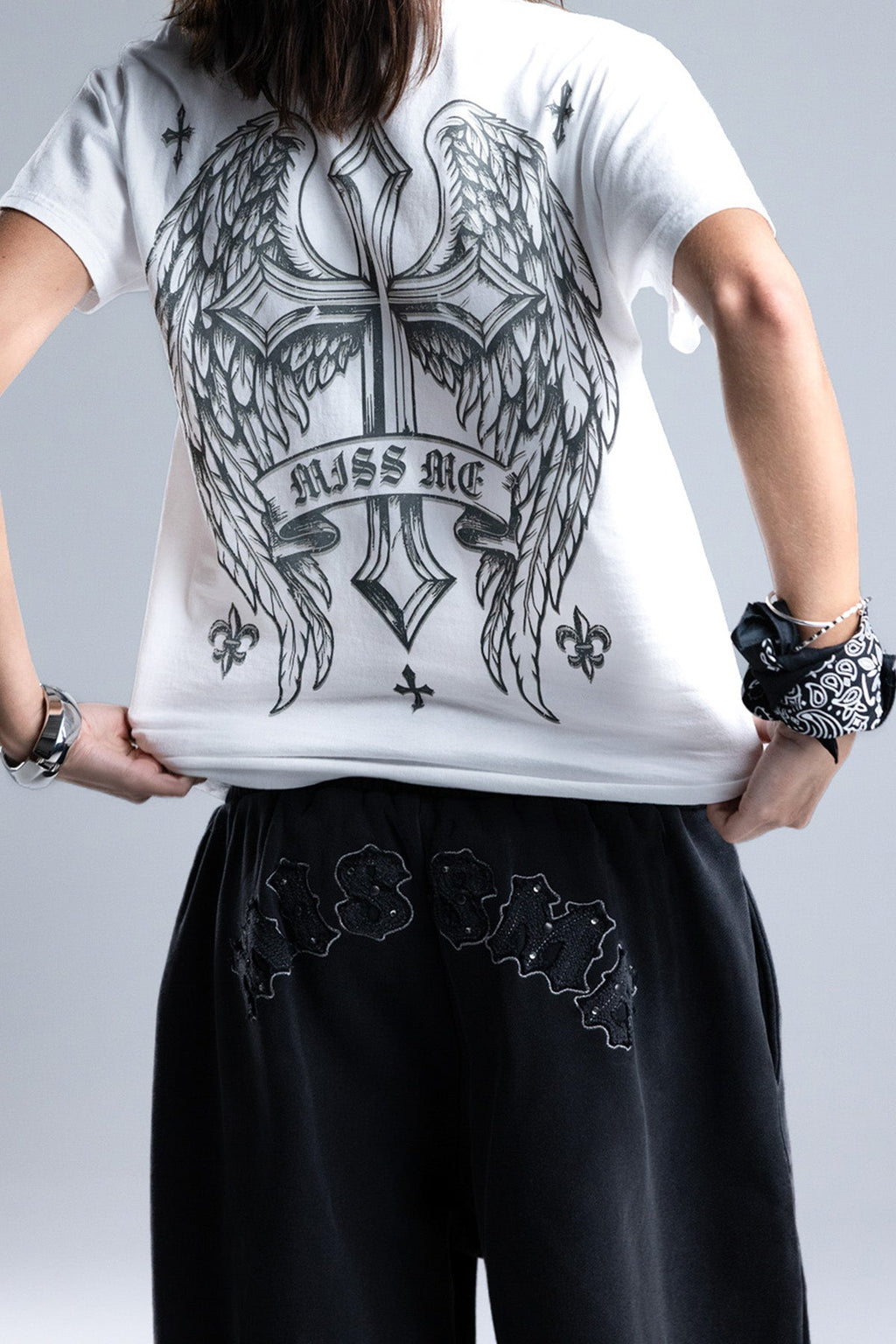 Vireen Graphic Tee
