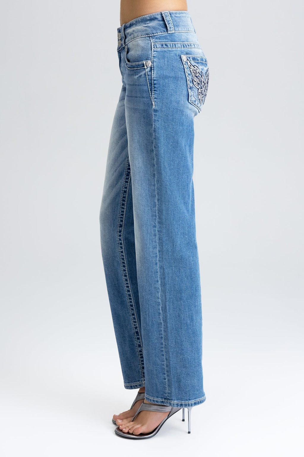 Nomi Butterfly Slim Wide