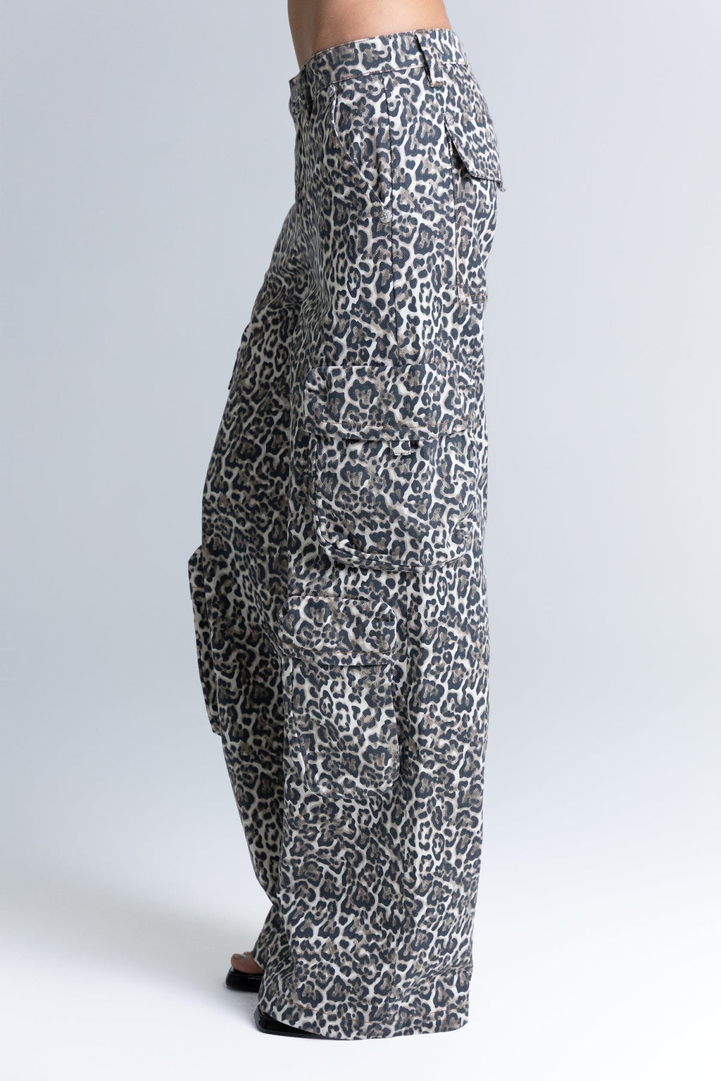 Cambria Leopard Cargo