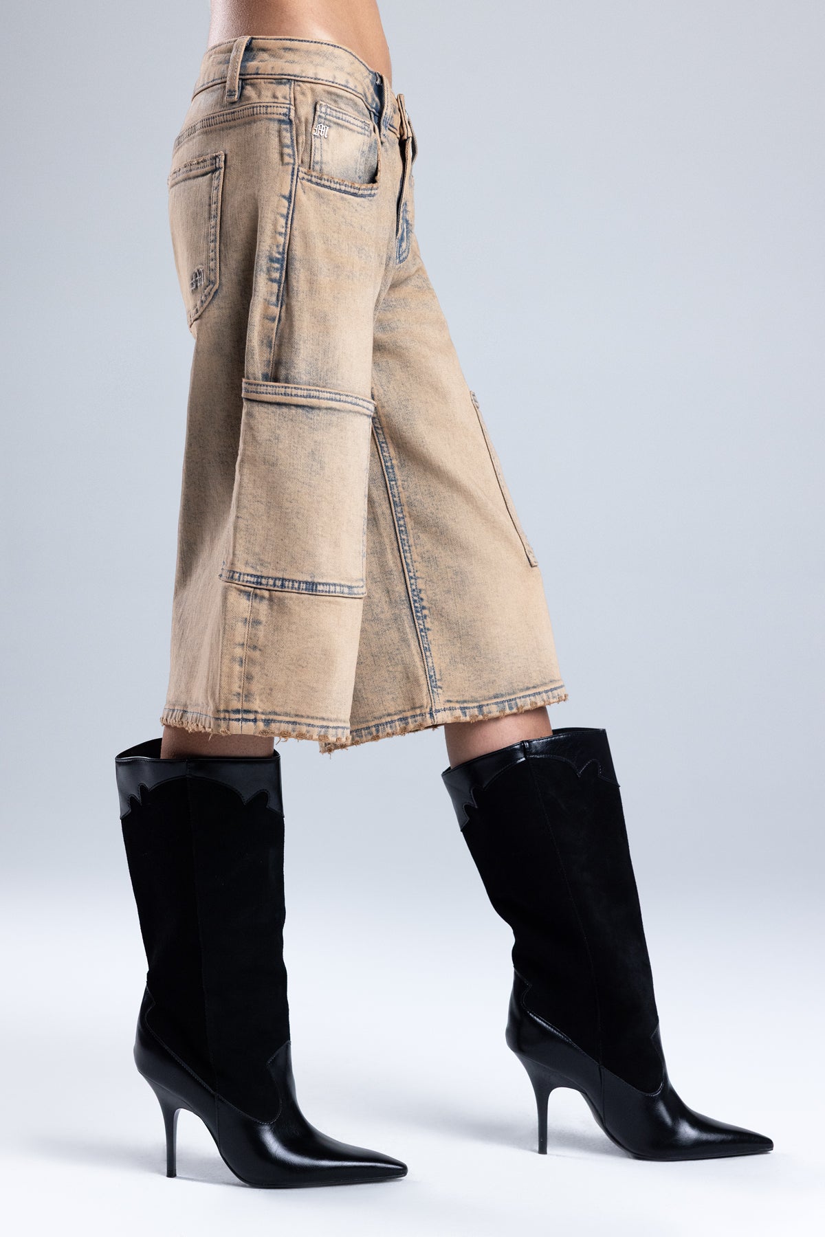 Mila Cargo Jorts