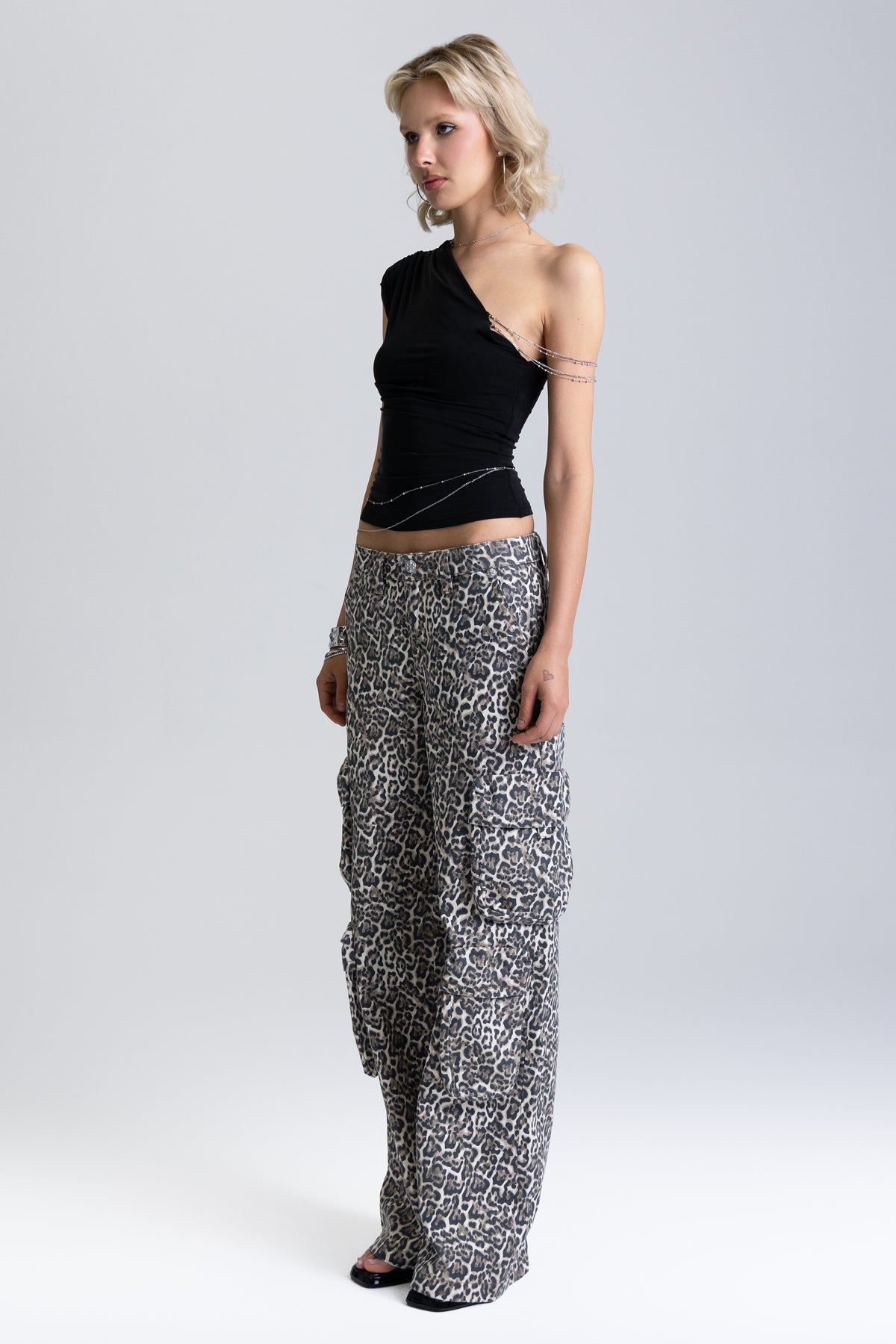 Cambria Leopard Cargo