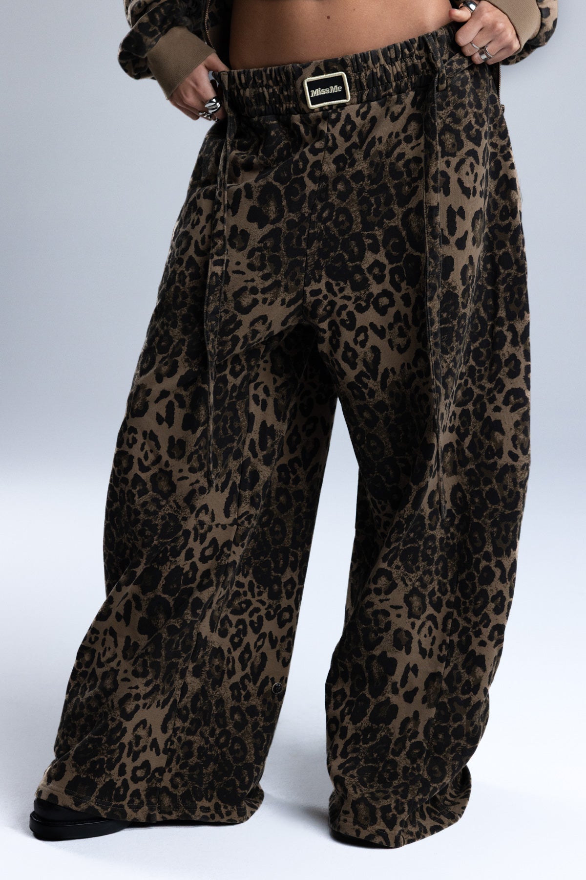 Rami Leopard Wide Sweatpants